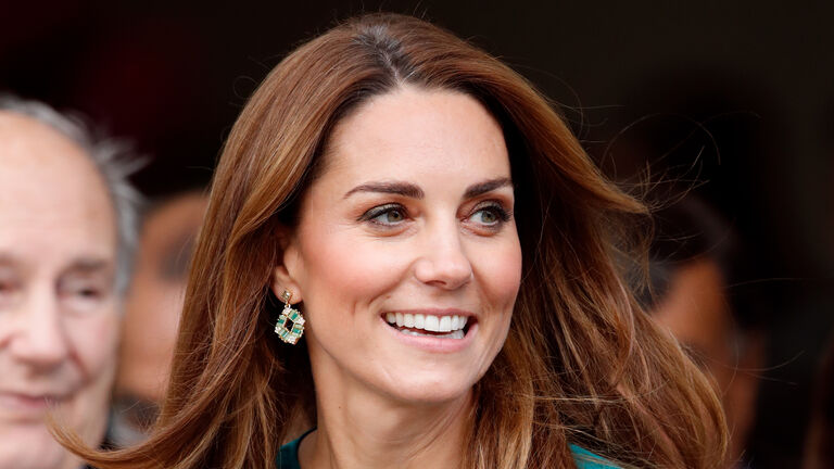 https://www.gettyimages.co.uk/detail/news-photo/catherine-duchess-of-cambridge-visits-the-aga-khan-centre-news-photo/1178612697