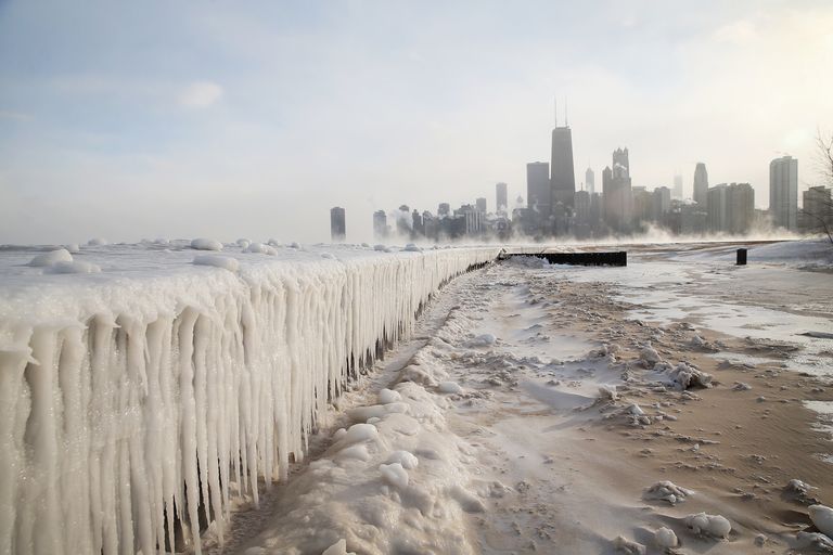 https://www.gettyimages.co.uk/detail/news-photo/ice-builds-up-along-lake-michigan-at-north-avenue-beach-as-news-photo/461021111 icicle wall