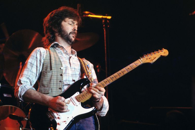 https://www.gettyimages.co.uk/detail/news-photo/photo-of-eric-clapton-performing-live-onstage-playing-news-photo/86110322?phrase=Eric%20Clapton%27s%20%22Blackie%22&adppopup=true