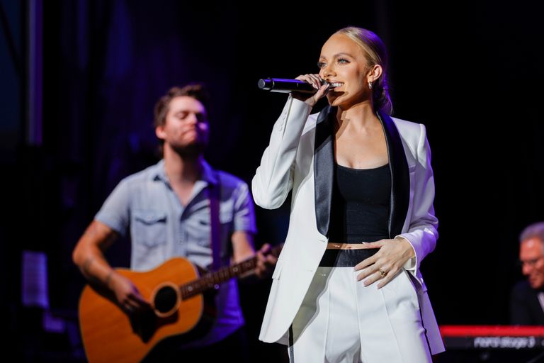 https://www.gettyimages.co.uk/detail/news-photo/danielle-bradbery-performs-onstage-during-the-2021-big-news-photo/1333109423