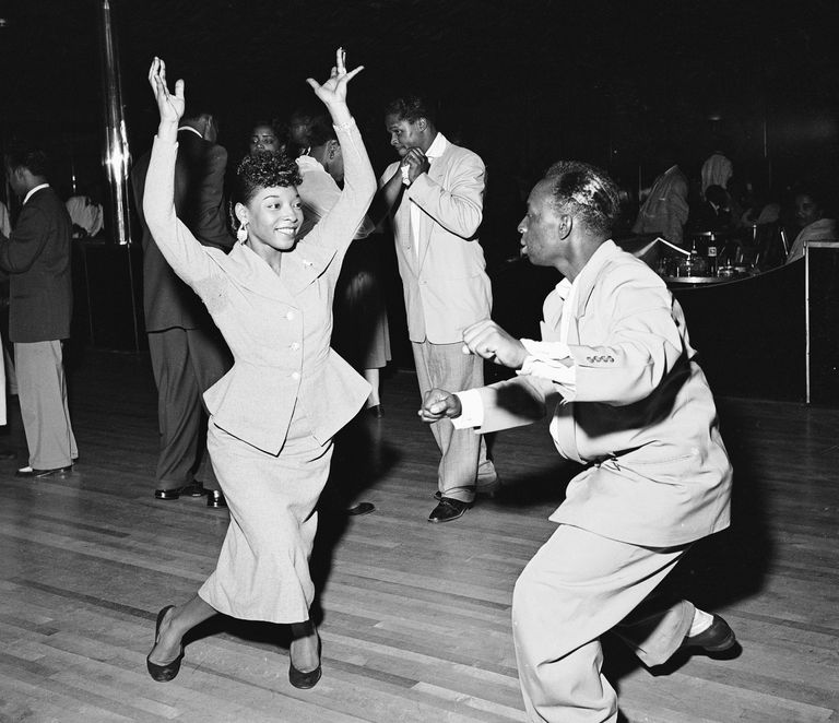 https://www.gettyimages.co.uk/detail/news-photo/woman-throws-her-arms-in-the-air-like-she-just-doesnt-care-news-photo/55904870 dancing Savoy Ballroom