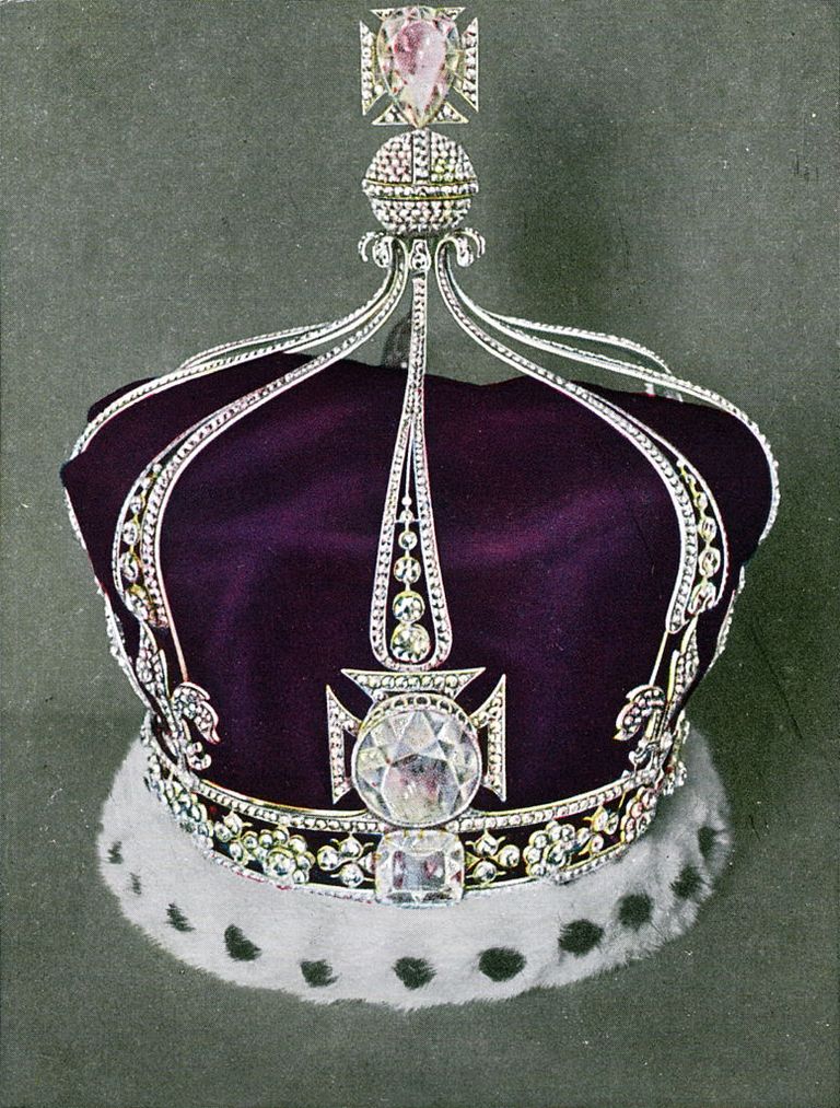 https://www.gettyimages.co.uk/detail/news-photo/the-crown-of-queen-mary-of-england-in-the-front-the-koh-i-news-photo/542886211?phrase=koh-i-noor%20diamond