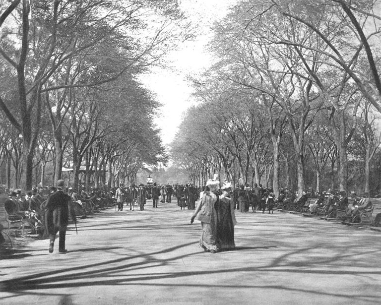https://www.gettyimages.co.uk/detail/news-photo/the-mall-central-park-new-york-usa-circa-1900-people-news-photo/1055146792?phrase=new%20york%20city%20landscape&fbclid=IwAR21YbBNhi7U32w0pVTRFQTms0OQ9MabhLsdAwVsXomtUhTiF3h4WdpuS7M