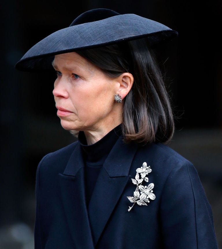 https://www.gettyimages.co.uk/detail/news-photo/lady-sarah-chatto-attends-the-committal-service-for-queen-news-photo/1425391070?phrase=lady%20sarah%20chatto&adppopup=true