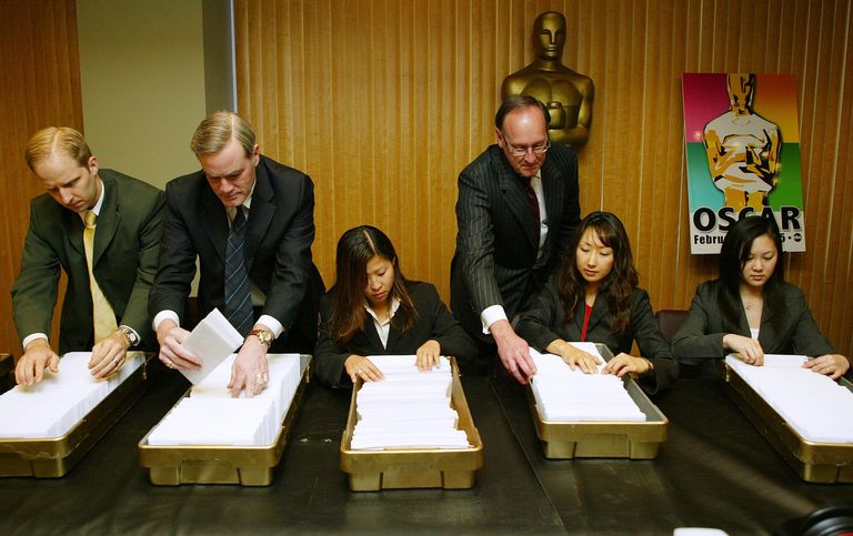 https://www.gettyimages.co.uk/detail/news-photo/tom-pierce-p-gregory-garrison-joyce-kim-bradley-j-oltmanns-news-photo/52124157 Oscar ballot mailing