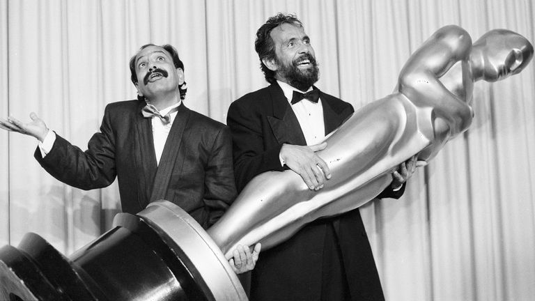 https://www.gettyimages.co.uk/detail/news-photo/oscar-presenters-cheech-marin-and-tommy-chong-have-some-fun-news-photo/1303551088 Oscars Cheech Marin Tommy Chong