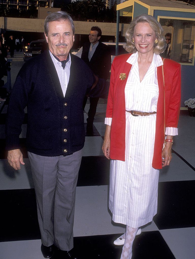 https://www.gettyimages.co.uk/detail/news-photo/actor-william-daniels-and-actress-bonnie-bartlett-attend-news-photo/156142158?phrase=Bonnie%20Bartlett%20and%20William%20Daniels%20