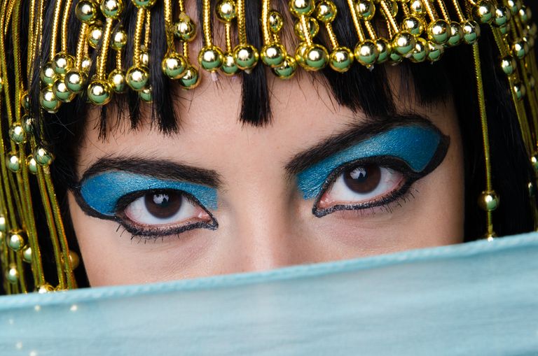 https://www.gettyimages.com/detail/photo/cleopatra-stare-royalty-free-image/177530910?phrase=cleopatra&adppopup=true