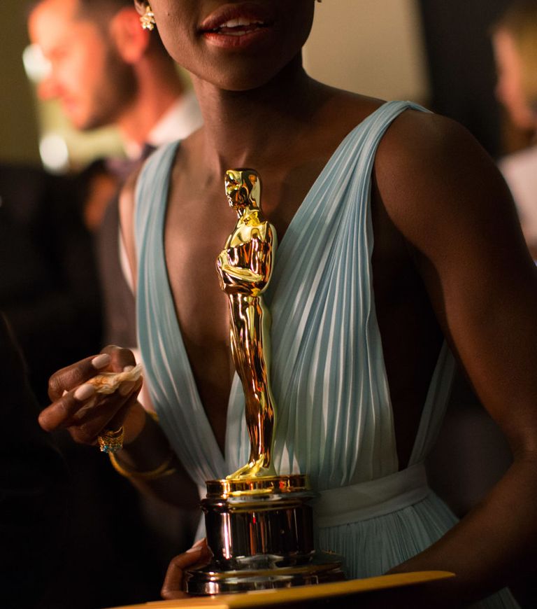 https://www.gettyimages.co.uk/detail/news-photo/actress-lupita-nyongo-winner-of-best-performance-by-an-news-photo/476425703?phrase=Academy%20Awards%20Backstage