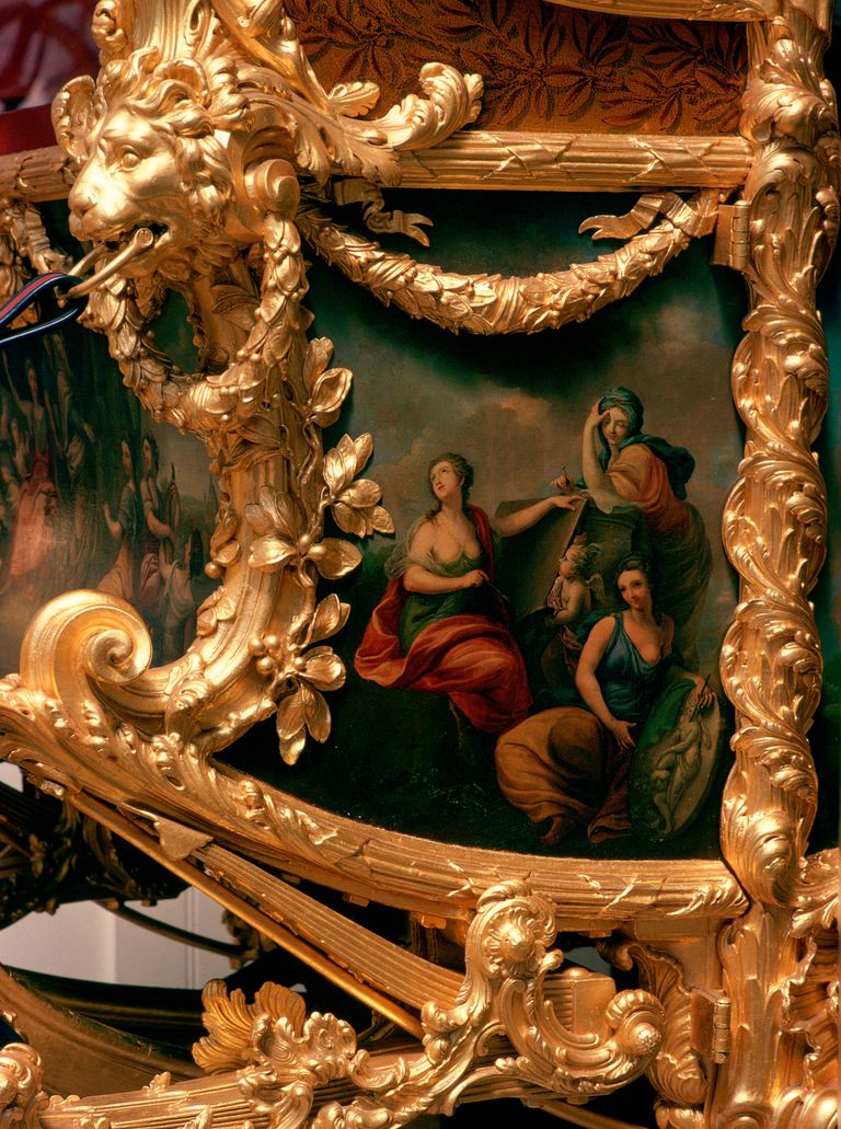 https://www.gettyimages.co.uk/detail/news-photo/detail-from-the-gold-state-coach-at-the-royal-mews-in-news-photo/56799868