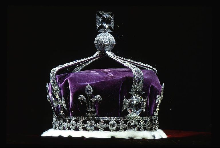 https://www.gettyimages.co.uk/detail/news-photo/the-crown-of-queen-elizabeth-the-queen-mother-made-of-news-photo/52102893