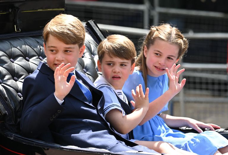 https://www.gettyimages.co.uk/detail/news-photo/prince-george-prince-louis-and-princess-charlotte-during-news-photo/1400648658?adppopup=true