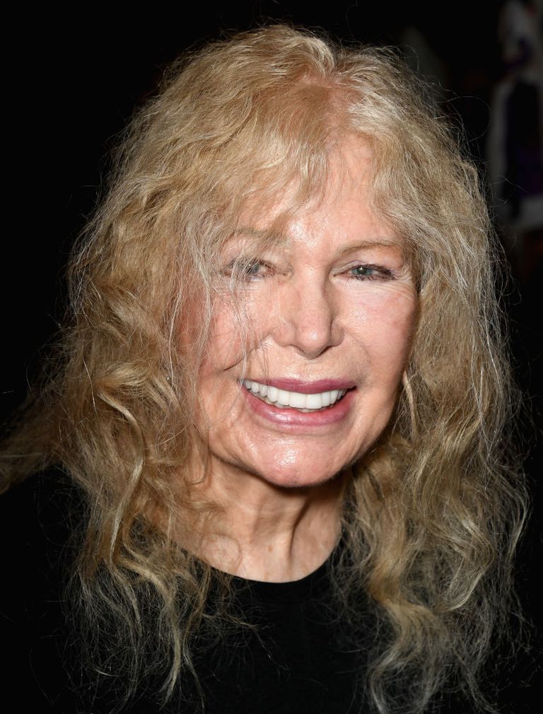 https://www.gettyimages.co.uk/detail/news-photo/loretta-swit-attends-the-hollywood-show-held-at-los-angeles-news-photo/1241679599