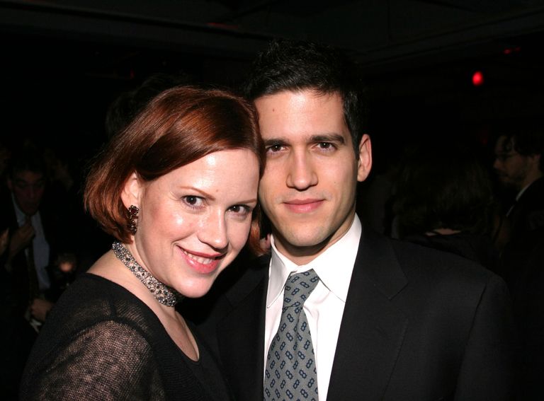 https://www.gettyimages.co.uk/detail/news-photo/molly-ringwald-and-boyfriend-panio-gianopoulos-writer-news-photo/528248317