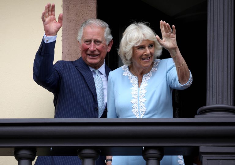 https://www.gettyimages.co.uk/detail/news-photo/prince-charles-prince-of-wales-and-camilla-duchess-of-news-photo/1142162425
