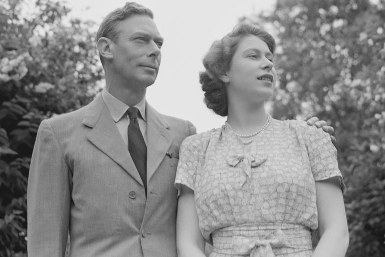 https://www.gettyimages.co.uk/detail/news-photo/king-george-vi-and-queen-elizabeth-in-the-gardens-at-news-photo/104561176